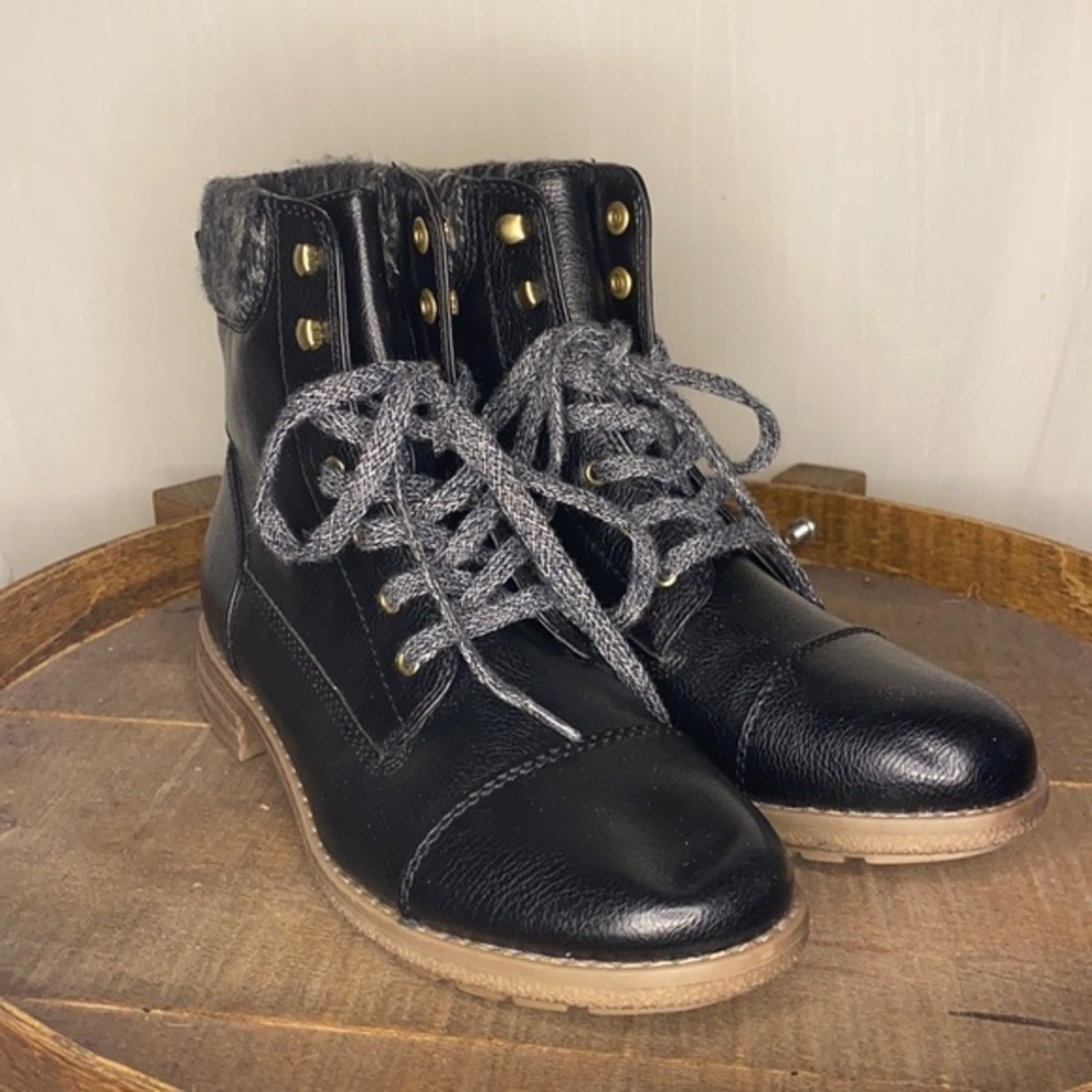 Limelight NWOT Combat Style Black Boots‎ Size 7